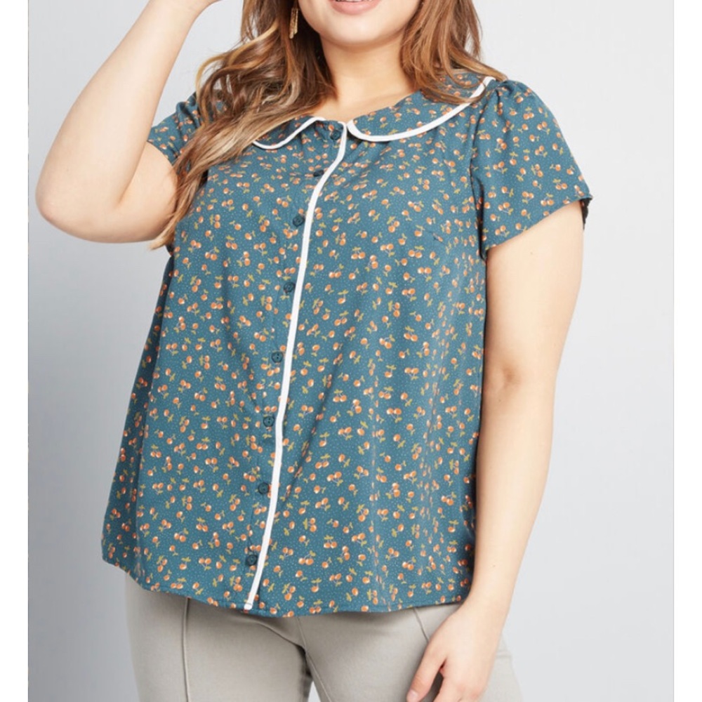 Collared short sleeve blouse
